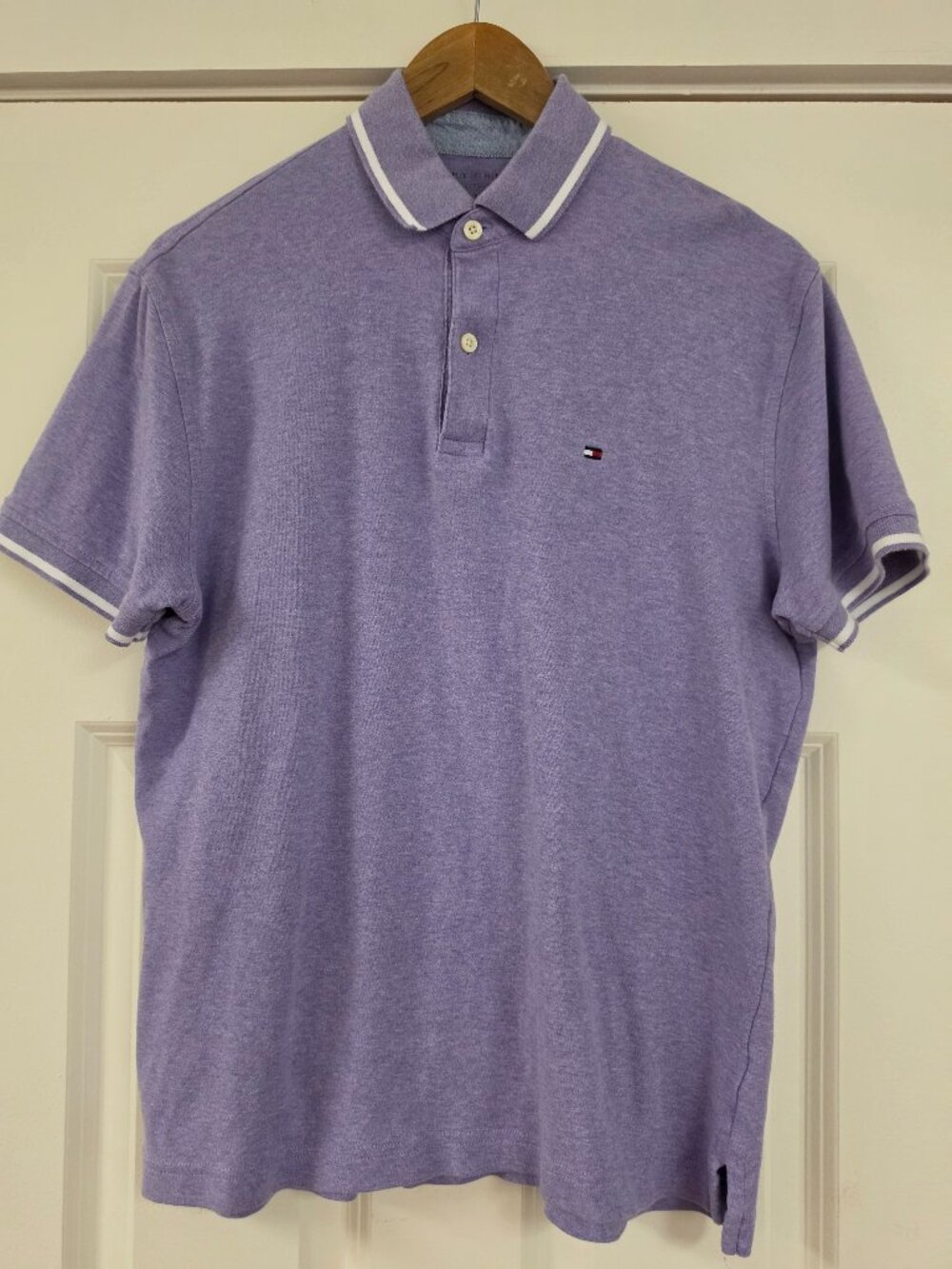 Tommy Hilfiger short-sleeved Men's polo shirt, size Medium
